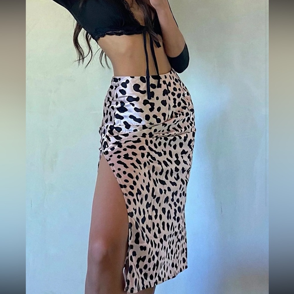 Princess Polly Nia Leopard Midi Skirt